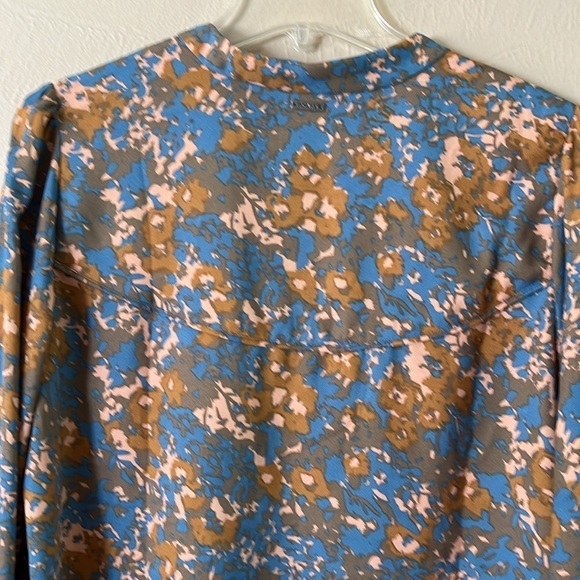 prAna Wild At Heart Blouse Keyhole Opening with Tie Size Medium Long Sleeves - Picture 7 of 16